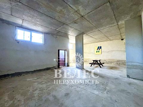 комерційна за адресою Практична вул., 1