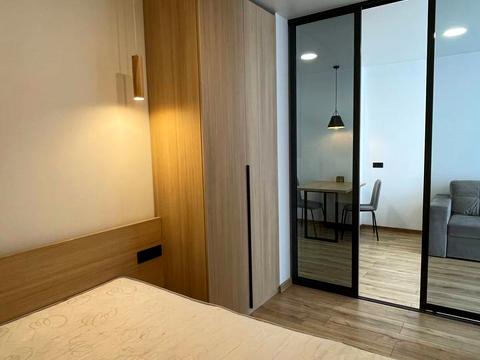 квартира за адресою Космічна вул., 5