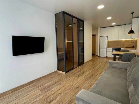 квартира за адресою Космічна вул., 5