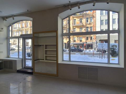 комерційна за адресою Шота Руставелі вул., 21