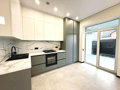 будинок за адресою Михайла Булгакова вул.