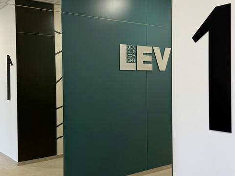 квартира по адресу Червоної Калини ул., 8