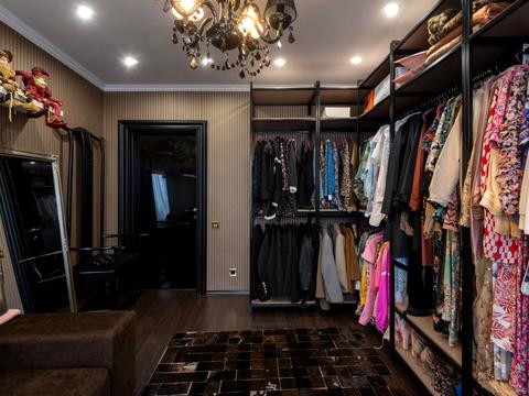 квартира за адресою Дніпровська набережна вул., 19-В