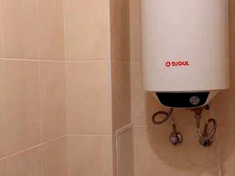 квартира по адресу Ревуцкого ул., 18