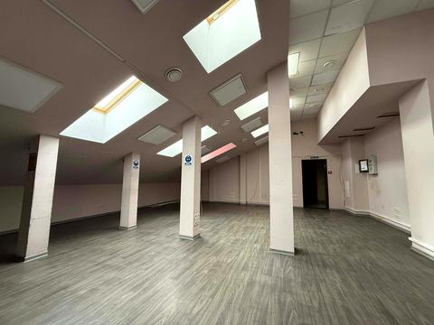 комерційна за адресою Лазаря Глоби вул. (Андрія Фабра), 2