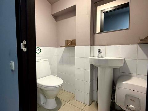 комерційна за адресою Лазаря Глоби вул. (Андрія Фабра), 2