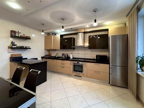 квартира по адресу Кульчицкой ул., 16г