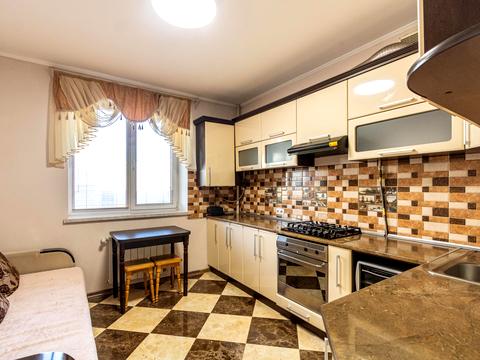 квартира за адресою Володимира Івасюка вул., (Будинок)