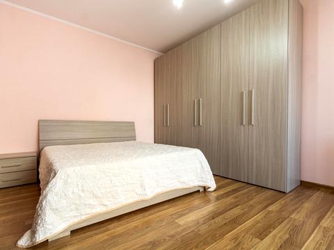 квартира за адресою Володимира Івасюка вул., (Будинок)