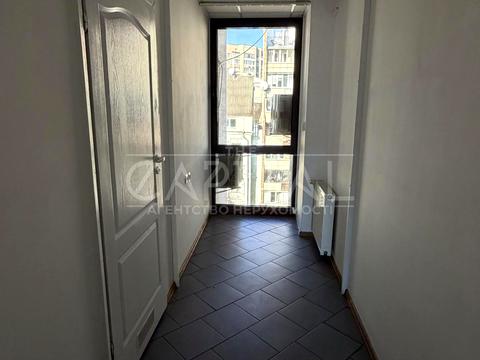 комерційна за адресою Богдана Хмельницького вул., 55