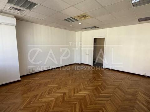 комерційна за адресою Богдана Хмельницького вул., 55