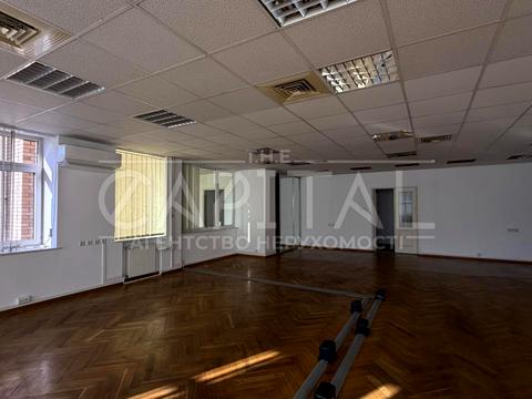 комерційна за адресою Богдана Хмельницького вул., 55