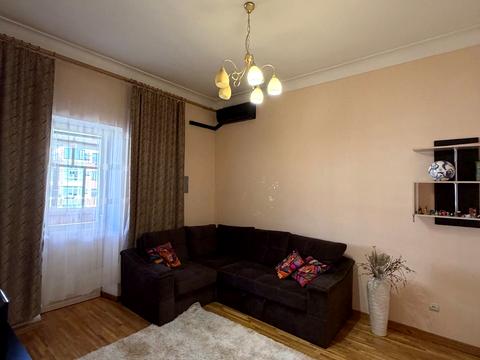 квартира за адресою Соборності вул. (Жовтнева), 46