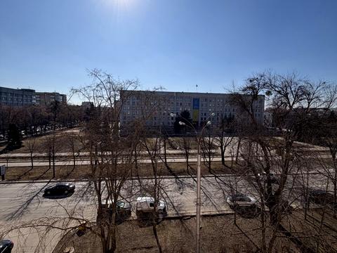 квартира за адресою Соборності вул. (Жовтнева), 46