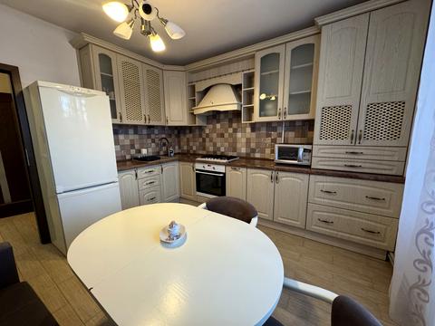 квартира за адресою Тролейбусна, 32