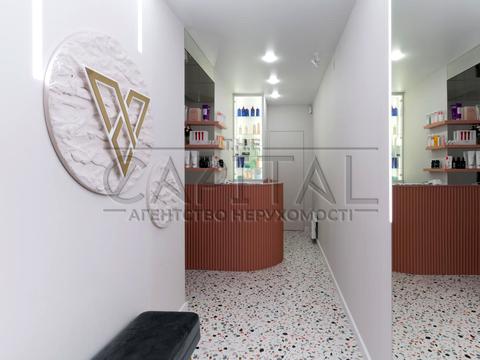 комерційна за адресою Срібнокільська вул., 12