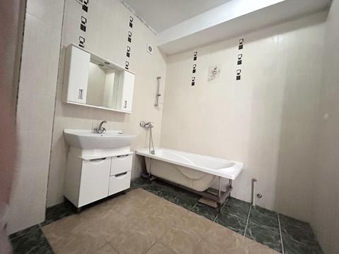 квартира за адресою Родини Барвінських вул., 12