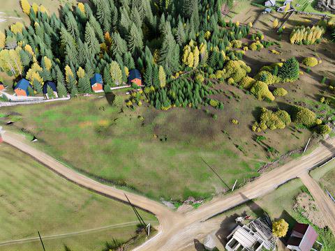 ділянка за адресою горішків