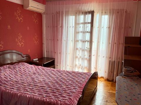 квартира за адресою Миколи Ушакова вул., 12