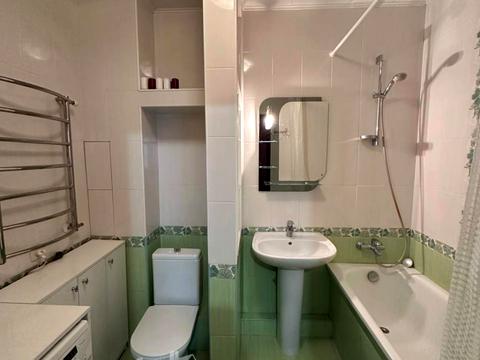 квартира за адресою Василя Симоненка вул., 2-А