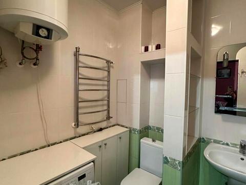 квартира за адресою Василя Симоненка вул., 2-А