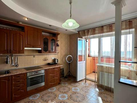 квартира за адресою Василя Симоненка вул., 2-А