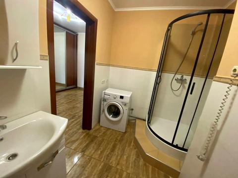 квартира за адресою Дніпровська набережна вул., 1-А