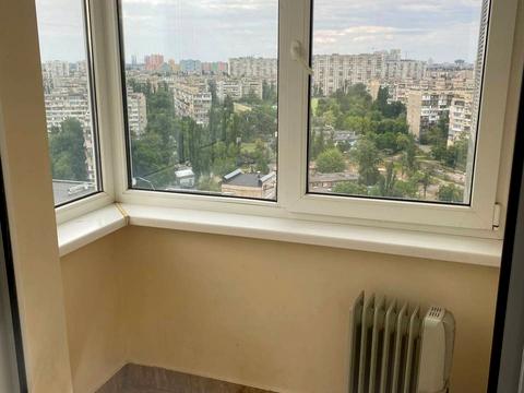 квартира за адресою Дніпровська набережна вул., 1-А