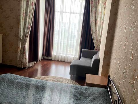 квартира за адресою Дніпровська набережна вул., 1-А