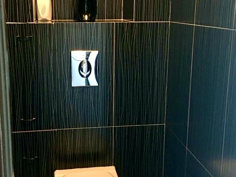 квартира за адресою Академіка Єфремова вул. (Командарма Уборевича), 17