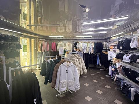 комерційна за адресою Чуднівська вул. (Черняховського), 96