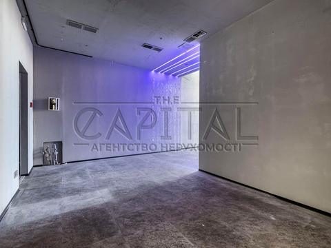 комерційна за адресою Велика Васильківська вул. (Червоноармійська), 1/13