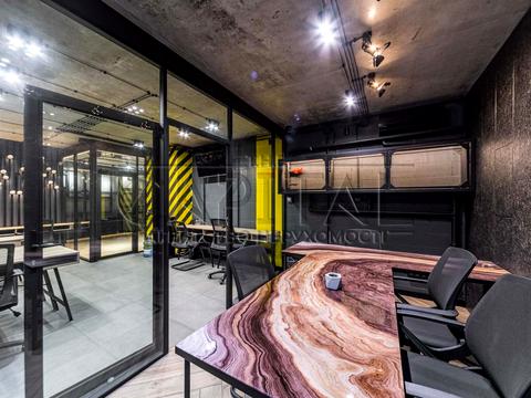 комерційна за адресою Митрополита Василя Липківського вул. (Урицького), 37-В