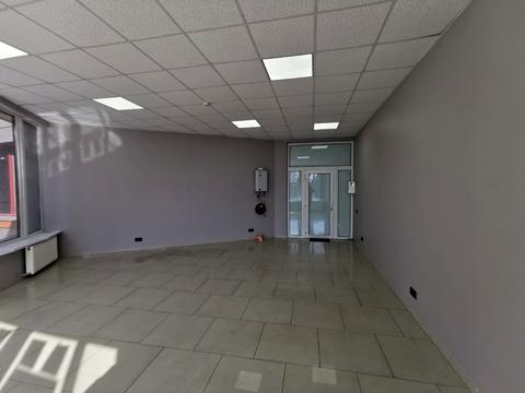 комерційна за адресою Подільська вул., 93