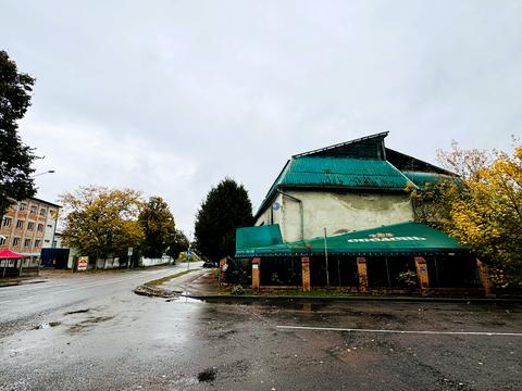 комерційна за адресою Трускавецька вул., 73