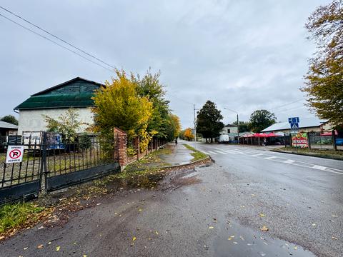 комерційна за адресою Трускавецька вул., 73