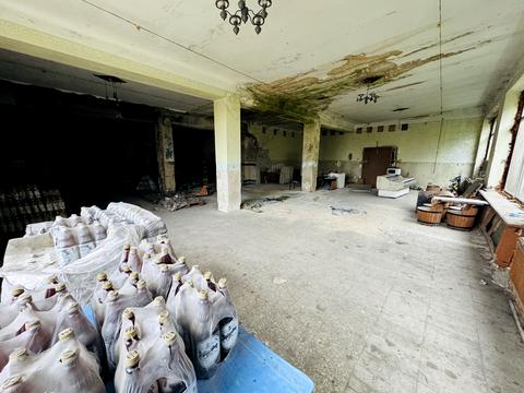 комерційна за адресою Трускавецька вул., 73