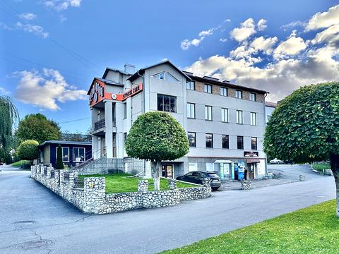 коммерческая по адресу Львовская ул., 5