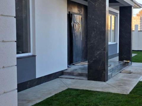 будинок за адресою Айвазовського вул.