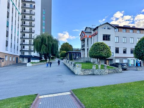 комерційна за адресою Львівська вул., 5
