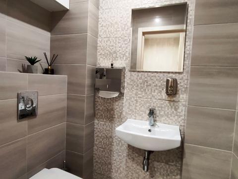 комерційна за адресою Героїв Харкова просп. (Московський), 162