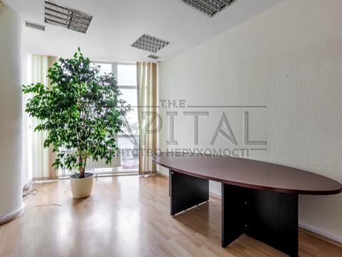 комерційна за адресою Київ, Андрія Аболмасова вул. (Панельна), 5