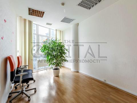 комерційна за адресою Андрія Аболмасова вул. (Панельна), 5