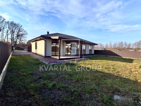 дом по адресу Евгения Плужника ул., 1