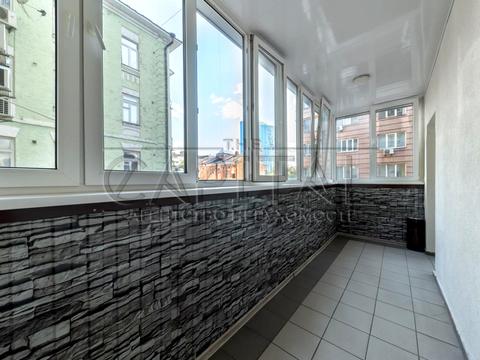 комерційна за адресою Саксаганського вул., 110