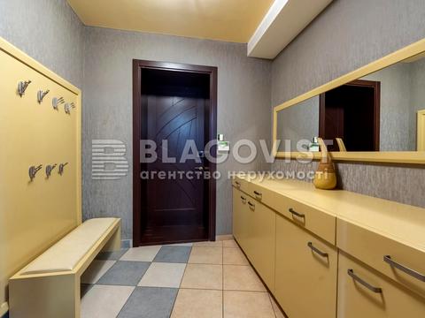 будинок за адресою Незалежності вул. (50 років Жовтня), 77