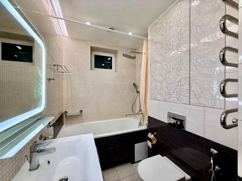 квартира по адресу Киев, Героев Полка "Азов ул. (Малиновского маршала), 4