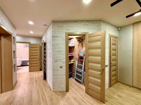 квартира по адресу Киев, Героев Полка "Азов ул. (Малиновского маршала), 4