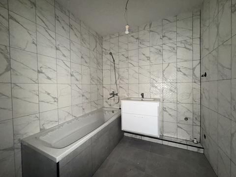 квартира за адресою Тролейбусна вул., 15-В