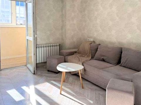 квартира за адресою Київ, Олександрівська вул., 1